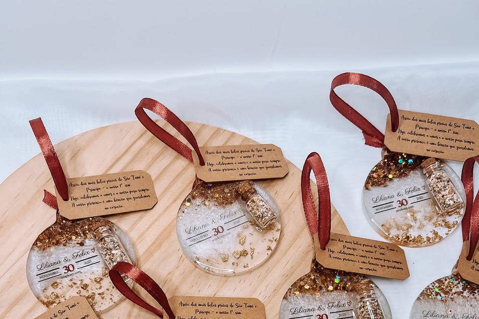 Lembranças personalizadas.