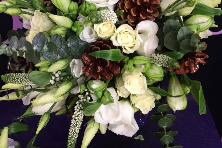 Bouquet de noiva com pinhas