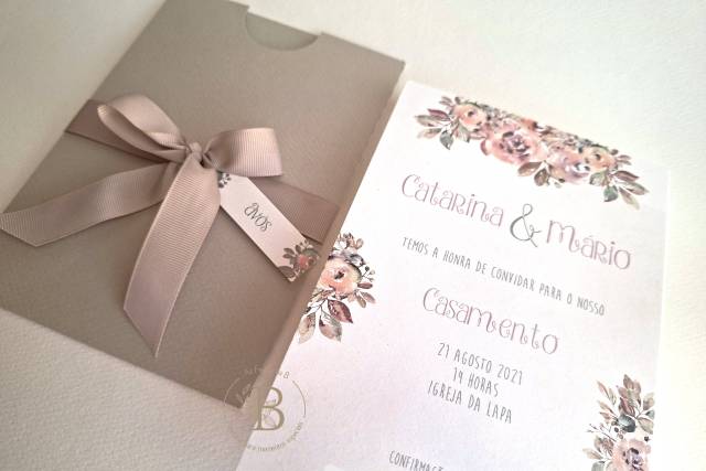 Convite casamento romântico