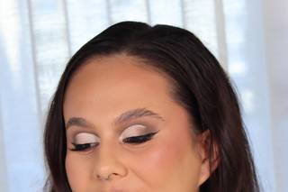 Andreia Puga Makeup