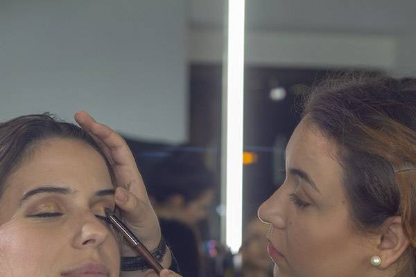 Adriana Costa Makeup Artist