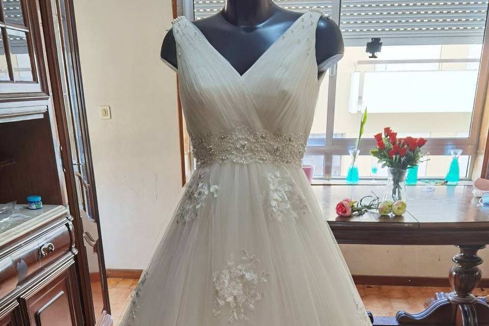 Vestido de noiva tule bordado