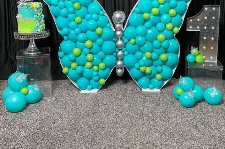 Mosaico de balões borboleta