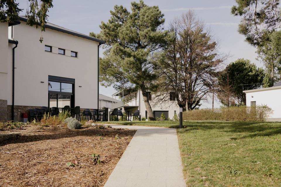Jardim anexo à esplanada