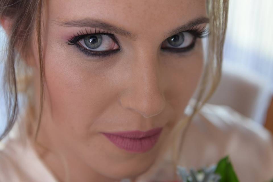 Helena Martins Profissional Make Up