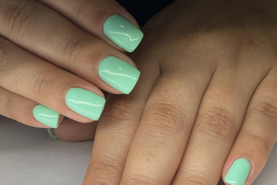 Unhas verde água