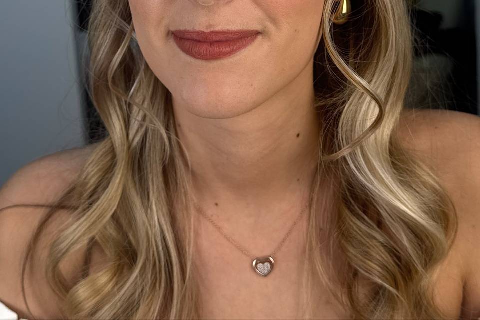 Maquilhagem e penteado noiva