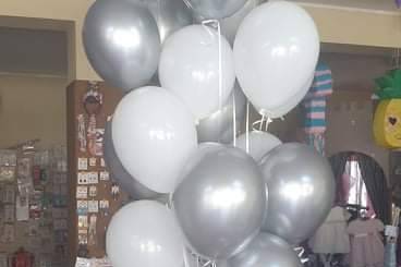 Balões para espalhar no teto