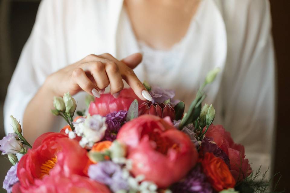 Unhas de noiva clássicas