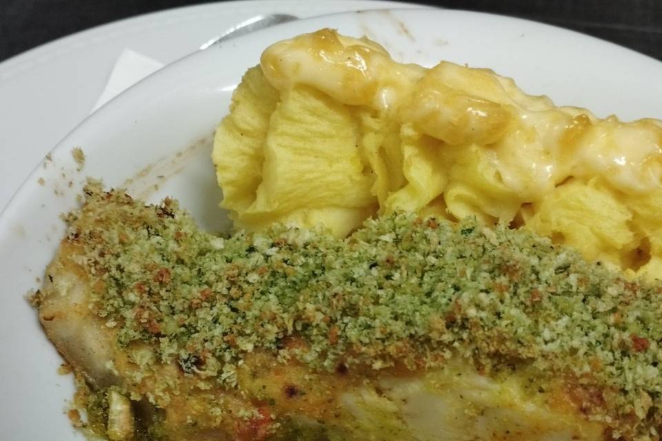 Lombo pescada c/ crocante de e