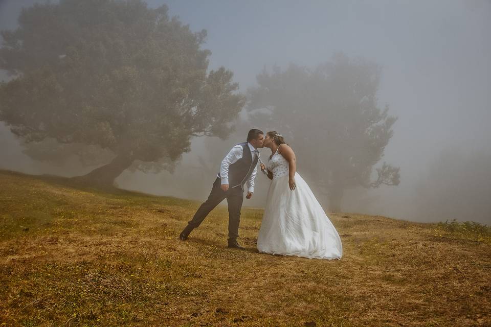 A&V Trash the Dress