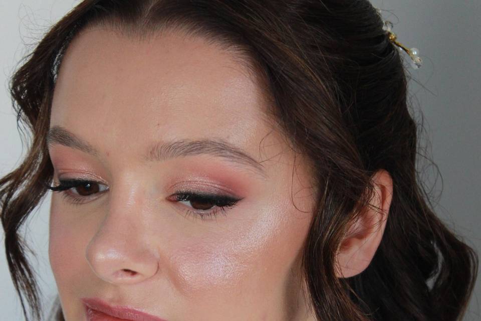Patrícia Ferrer Makeup