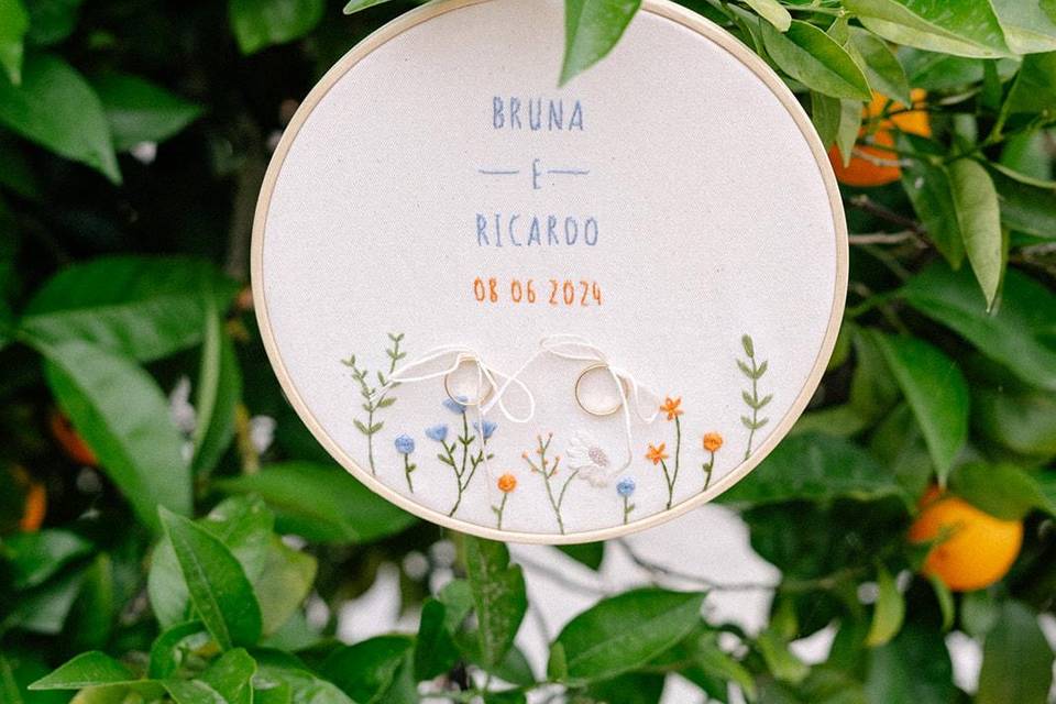 Porta alianças personalizado