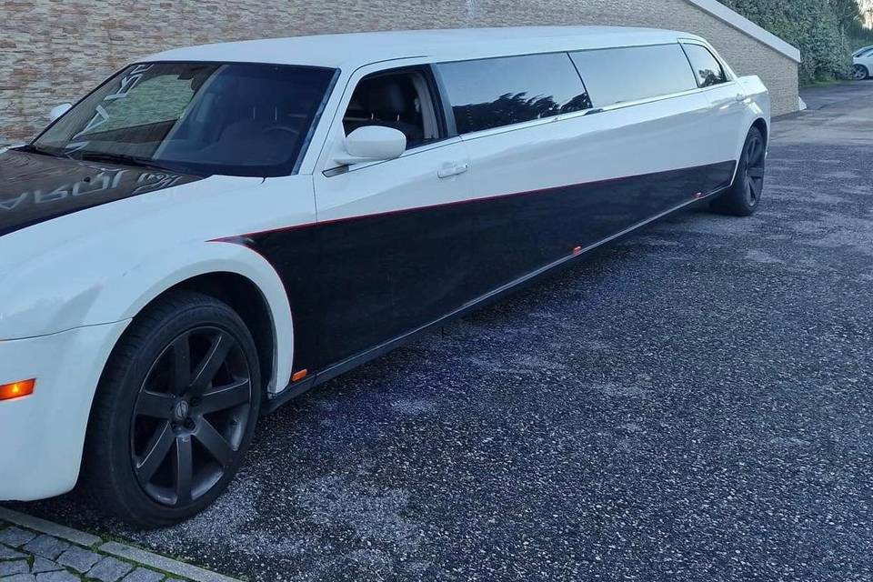 - Limousine Rolls Royce Look c