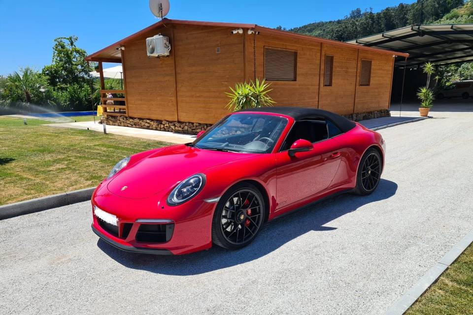 Porsche 911 Carrera Gts
