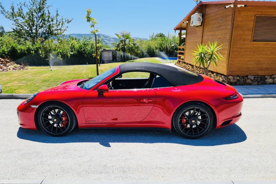 Porsche 911 Carrera Gts
