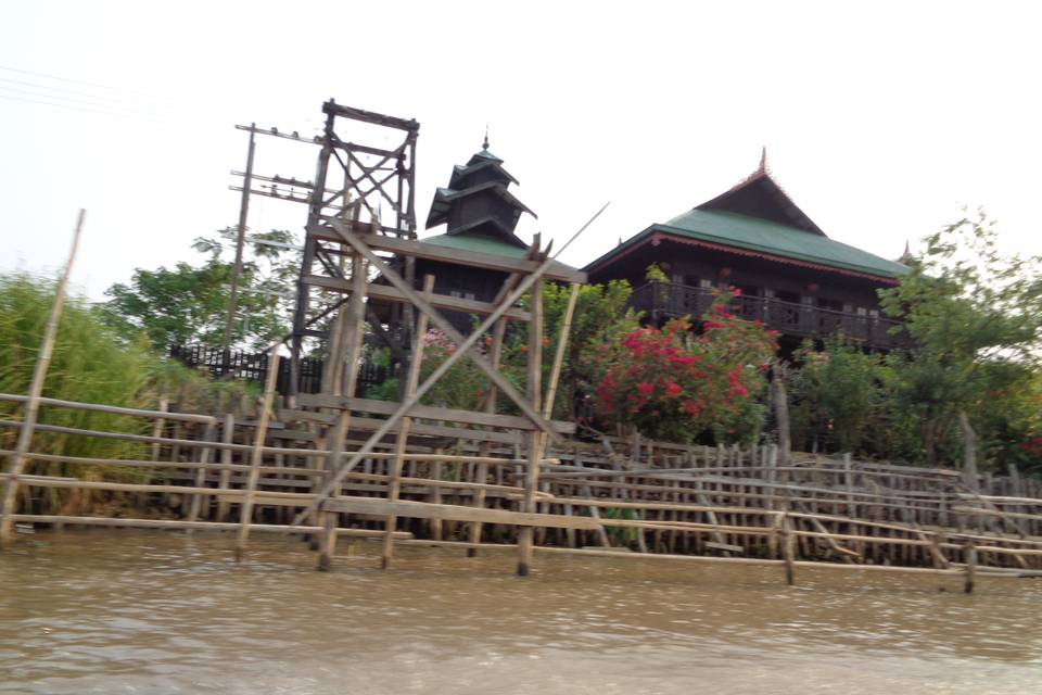 Birmânia - aldeia flutuante