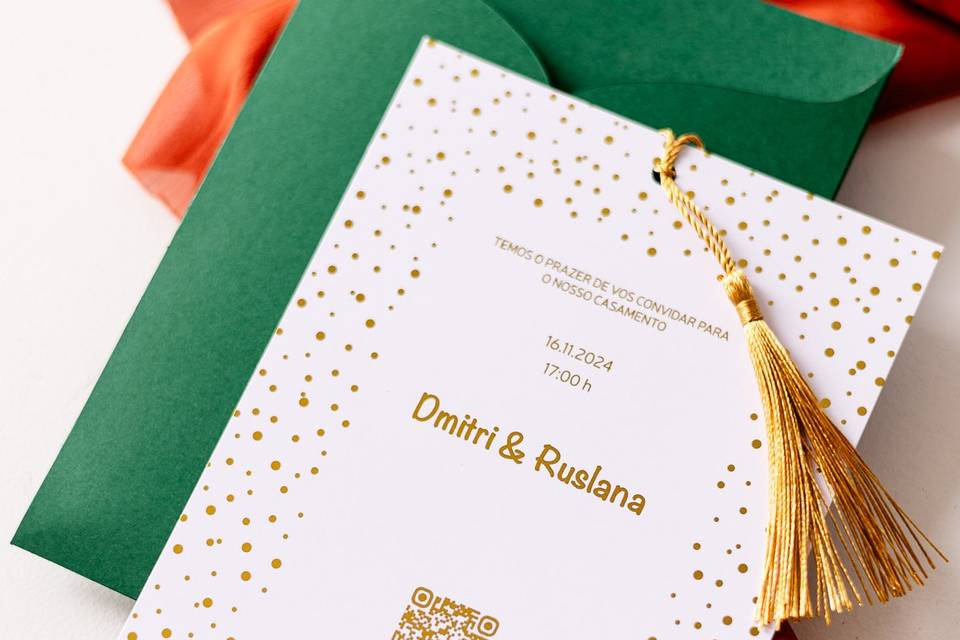 Convite foil dourado e borla