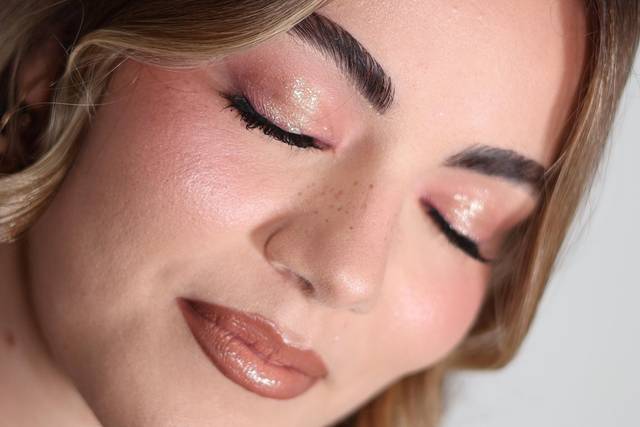 Soft glam makeup