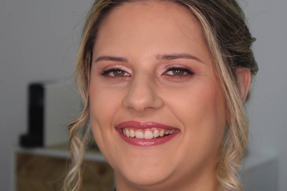 Make Up