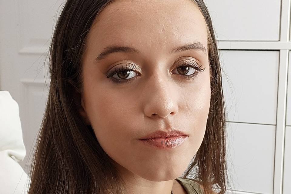 Alexandra da Mata Makeup Artist