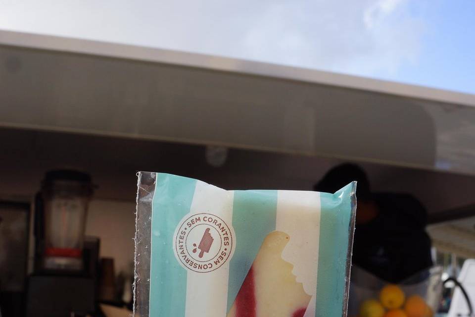 Paleta de cheesecake de framb.