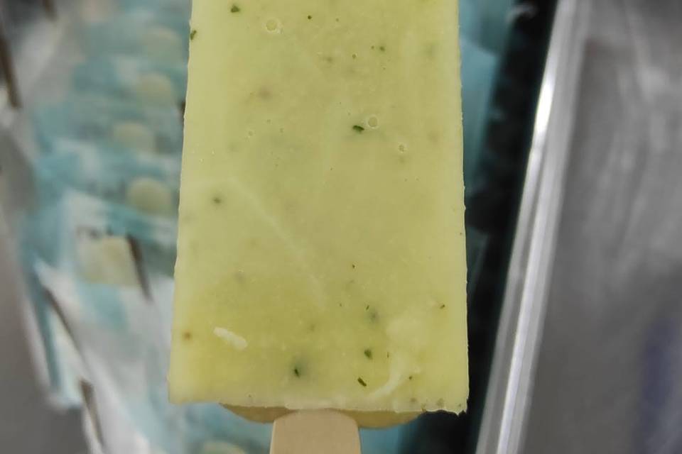 Paleta ananás com hortelã