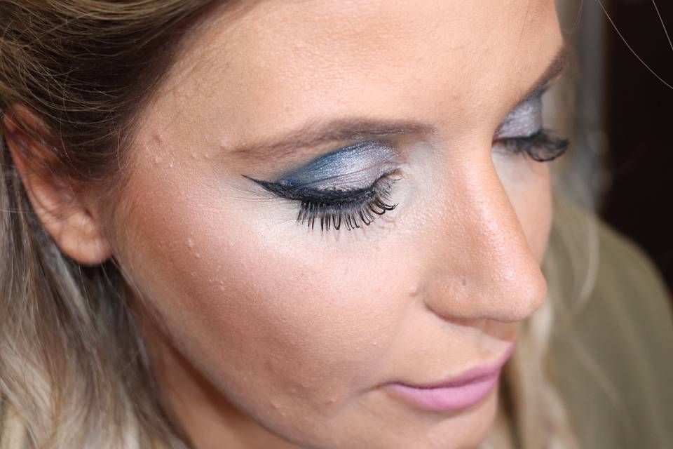 Mariana Magalhães Makeup