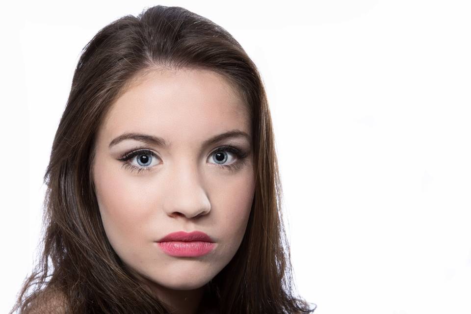 Mariana Magalhães Makeup