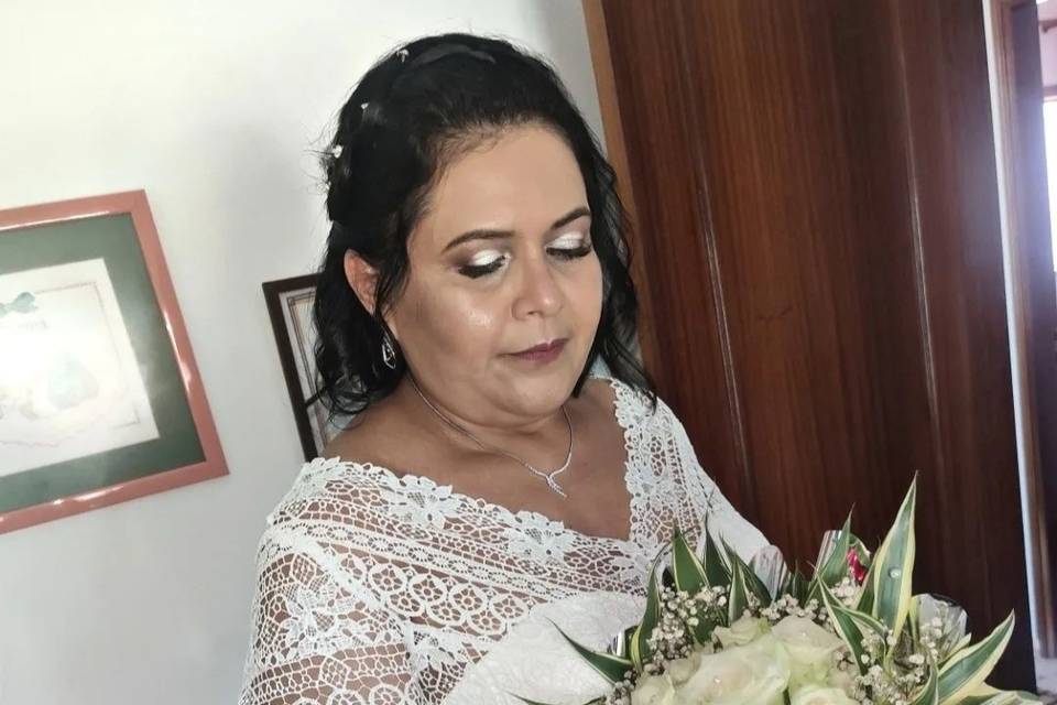 Maquilhagem e penteado noiva