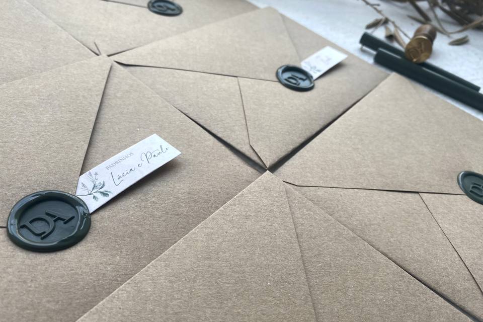 Envelopes com selo pers.