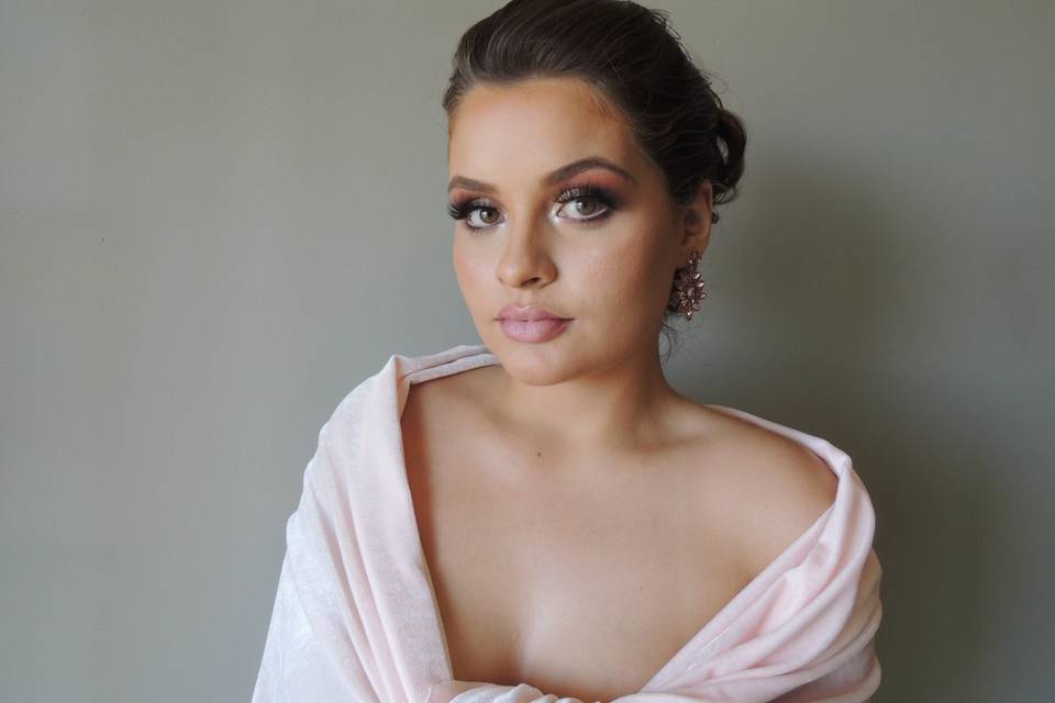 Raquel Salgado Beauty Artist
