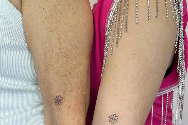Tatuagem de irmãs
