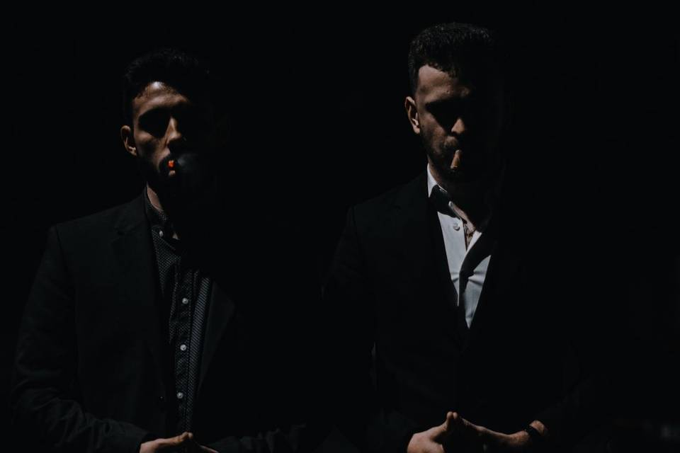 Sessão AdoptiveBrothers