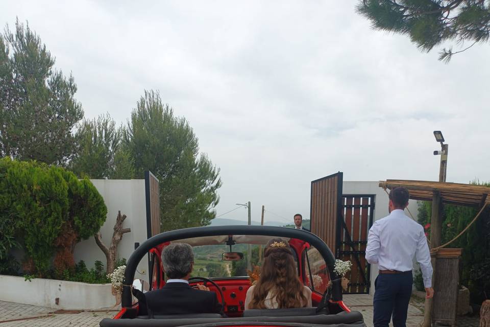 Noiva e pai a caminho