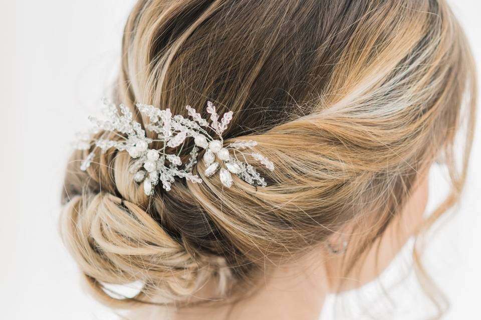 Elsa bridal pins-handmade