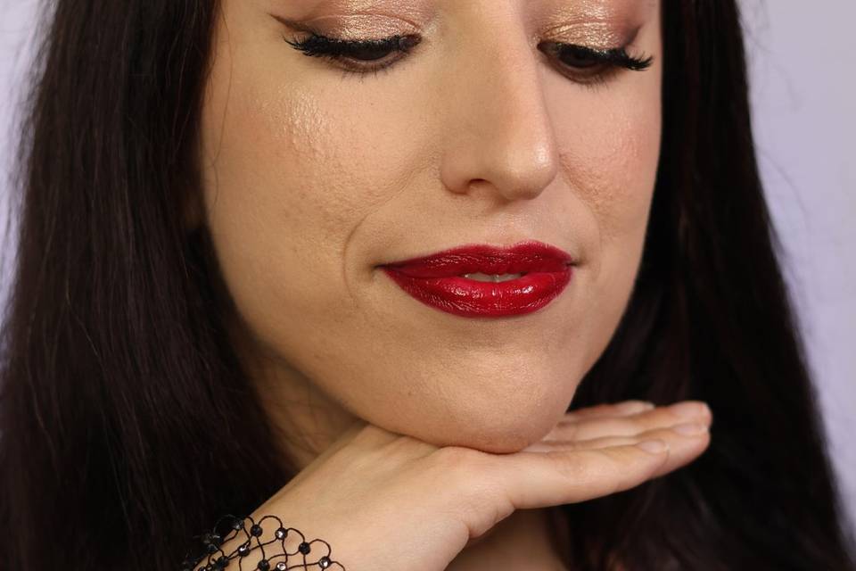 Full glam