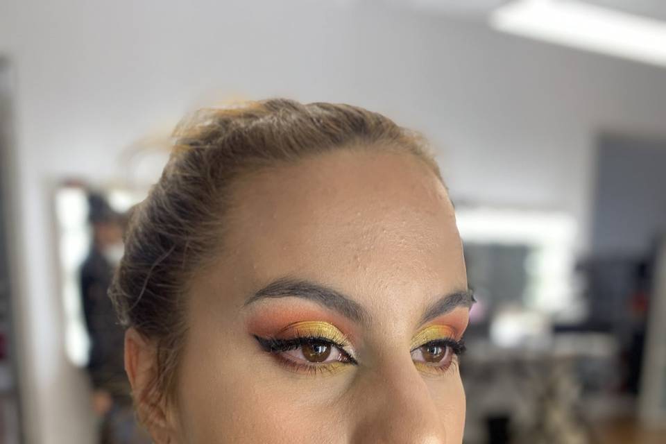 Bold Sunrise look