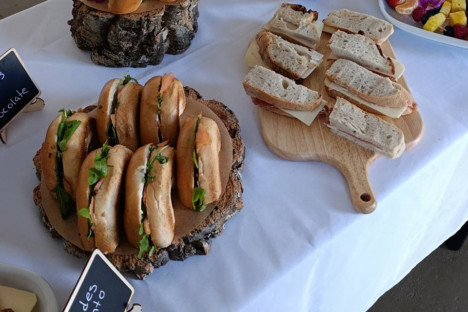 Finger food table
