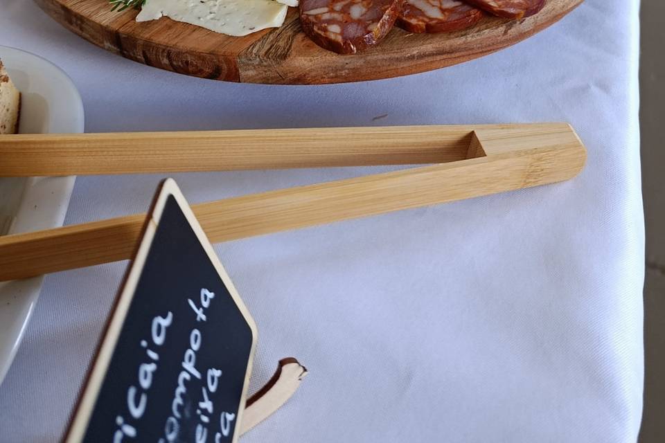 Finger food table