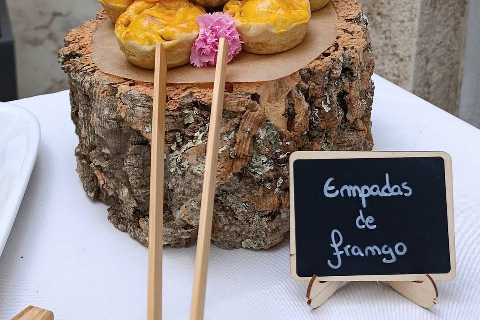 Finger food table