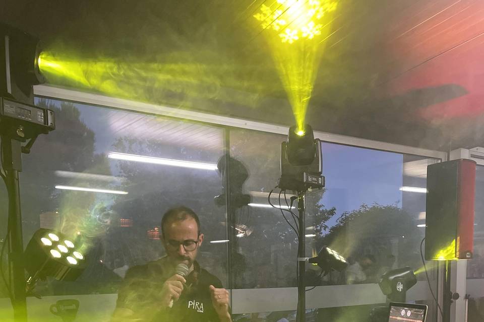 DJ e iluminação