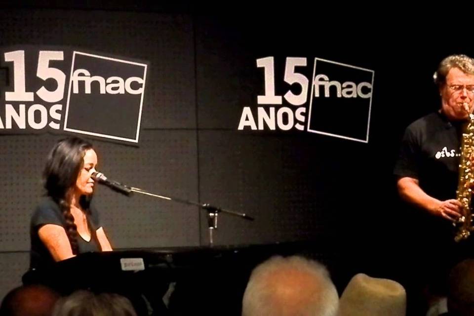 C/ Rita Guerra, FNAC