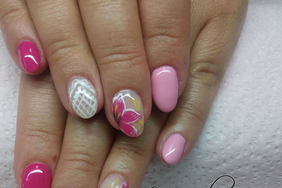 Unhas de Gel com nailart