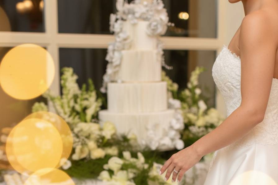 Bolo de Casamento Cenográfico