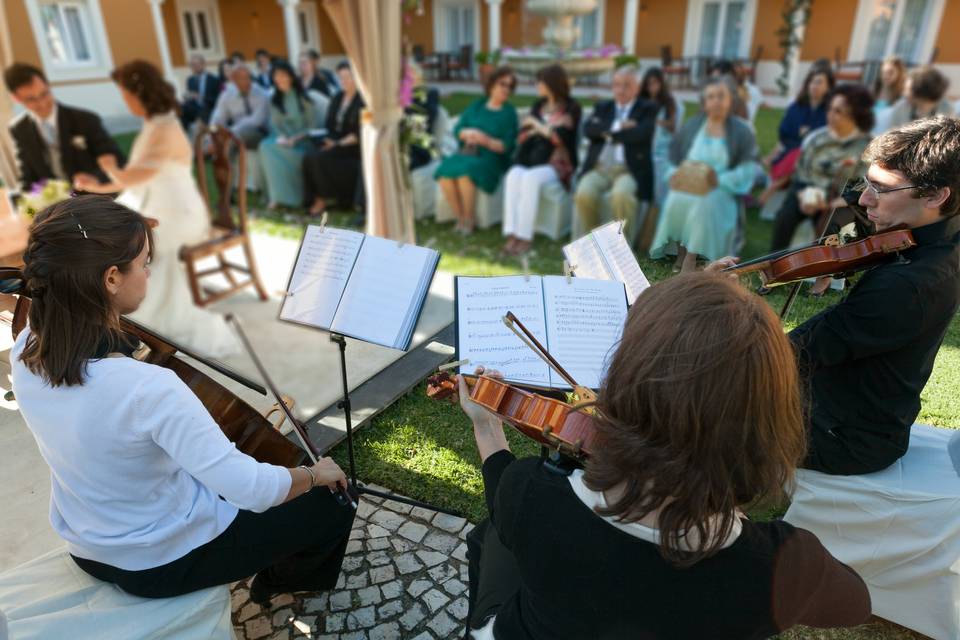 Quarteto Opus 28 - versão trio