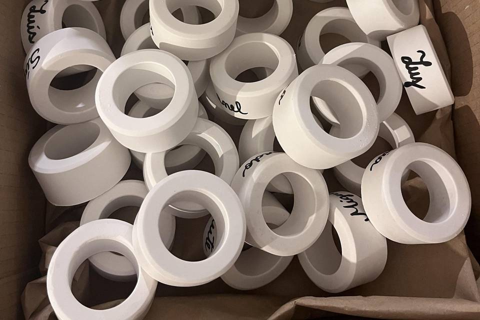 Argolas em gesso cerâmico