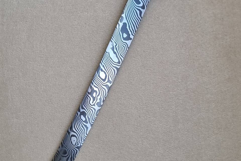 Sabre aço damasco torcido