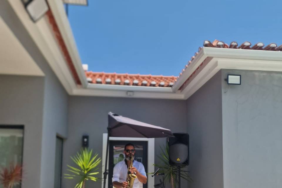 Almoço com música