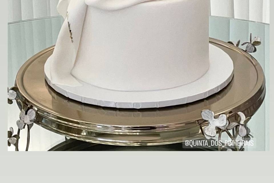 Classic Wedding Cake